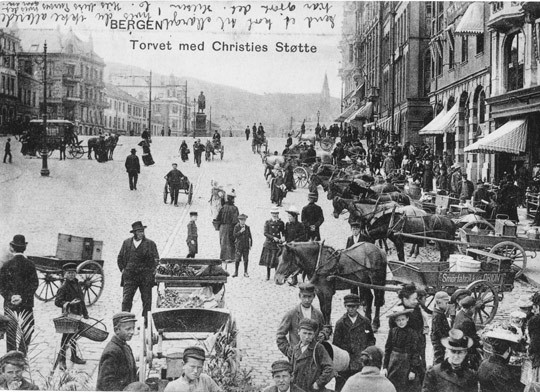 Etter n&aelig;r stillstand i f&oslash;rste halvdel av 1800-tallet var det i Bergen stor befolkningsvekst, s&aelig;rlig fra 1870-&aring;rene. Et nytt&hellip;