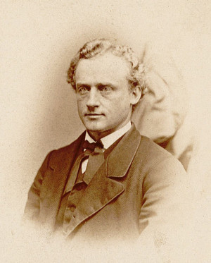 Den ber&oslash;mte kirurgen Julius Nicolaysen fotografert i 1875. Foto: Ukjent fotograf / Oslo museum