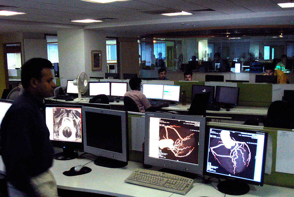 Global teleradiologi i praksis. Fra Teleradiology Solutions, Bangalore, India. Foto Frode L&aelig;rum